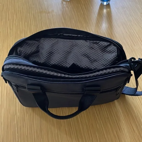 TUMI Like new, barely used.